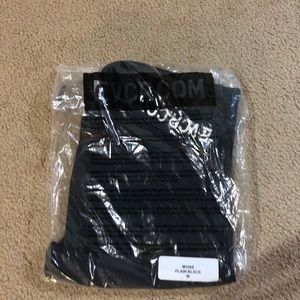 New unopened EVCR leggings